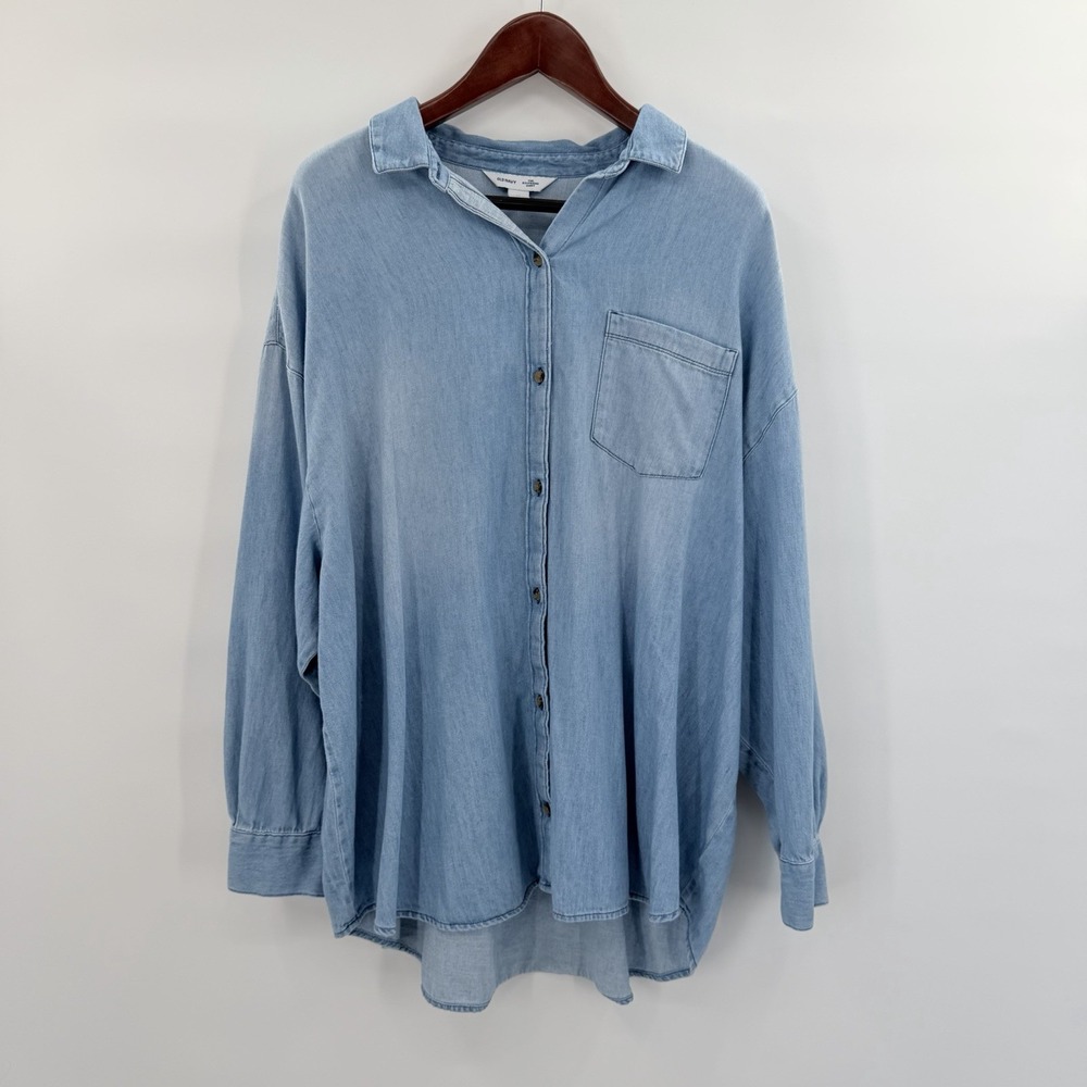 Model Off Duty Oversized Chambray Shirt Clean Girl Preppy Old Navy Boyfriend XL